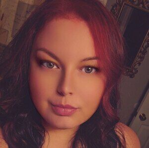 Meet your Posher, Caitlyn